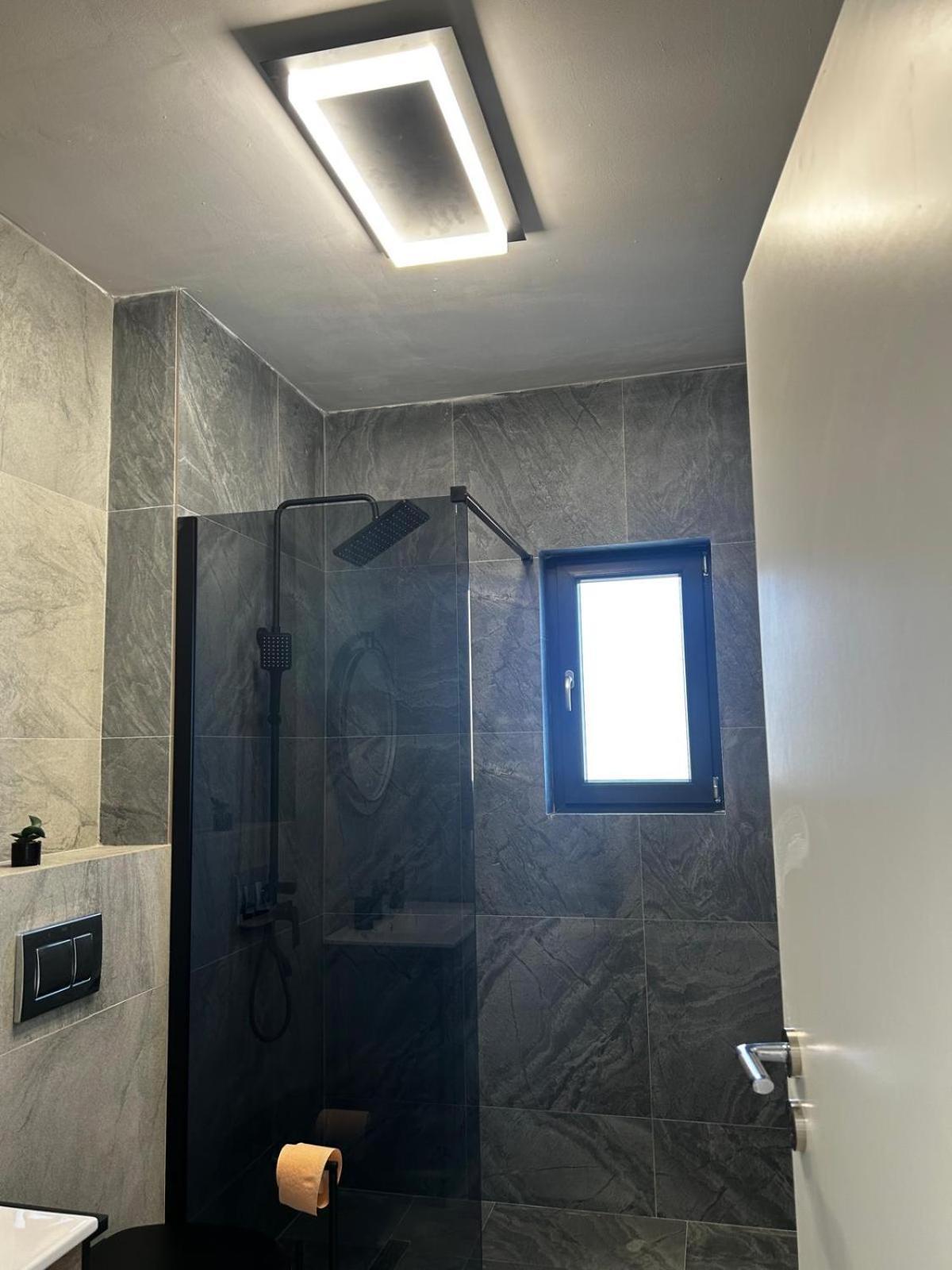 K&K Apartements Craiova Exterior photo